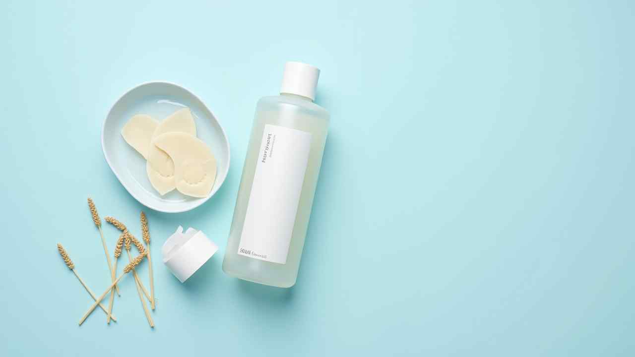 💧 A Guide to Hatomugi Skin Conditioner (The Cult-Favorite Japanese Toner)